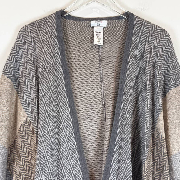 UntuckIt For Her Cashmere Blend Shawl Wrap Size XS/Small Flowy Soft Lagenlook - Picture 2 of 6